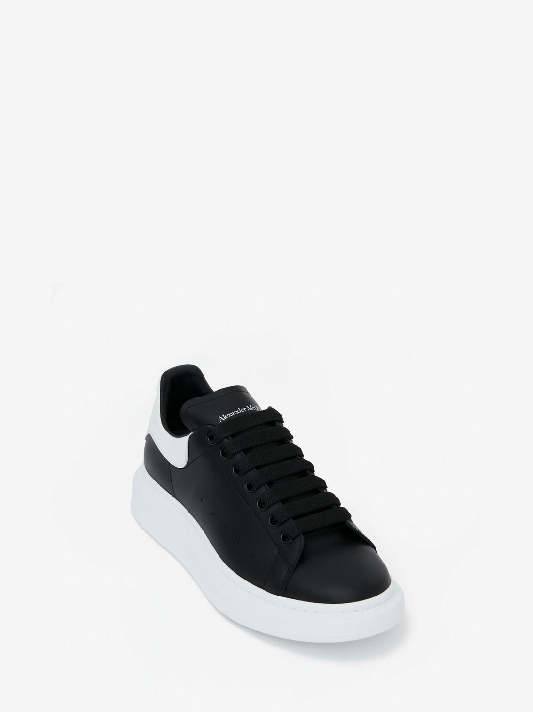 Alexander McQueen Oversized Sneaker in Black/White - VIARESELL
